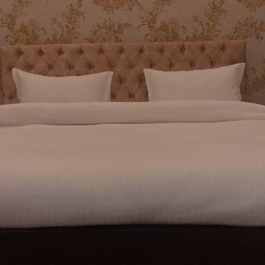 Triom Hotel Delhi  Bagian luar foto